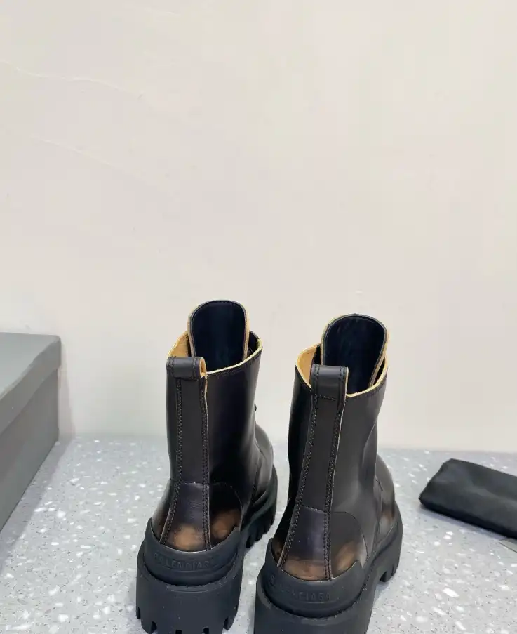 hype Balenciaga Boots