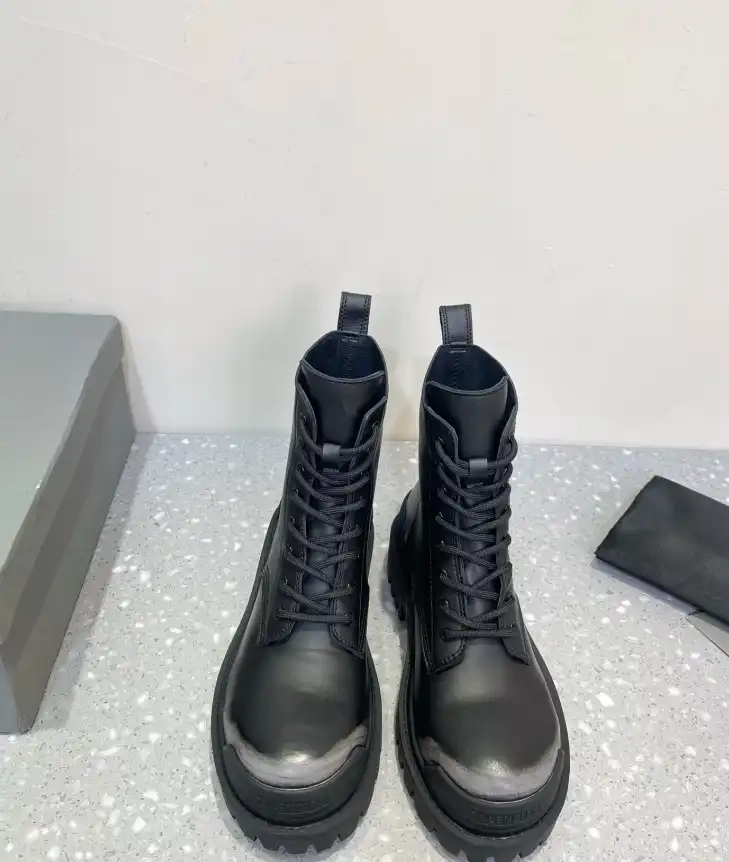 hype Balenciaga Boots