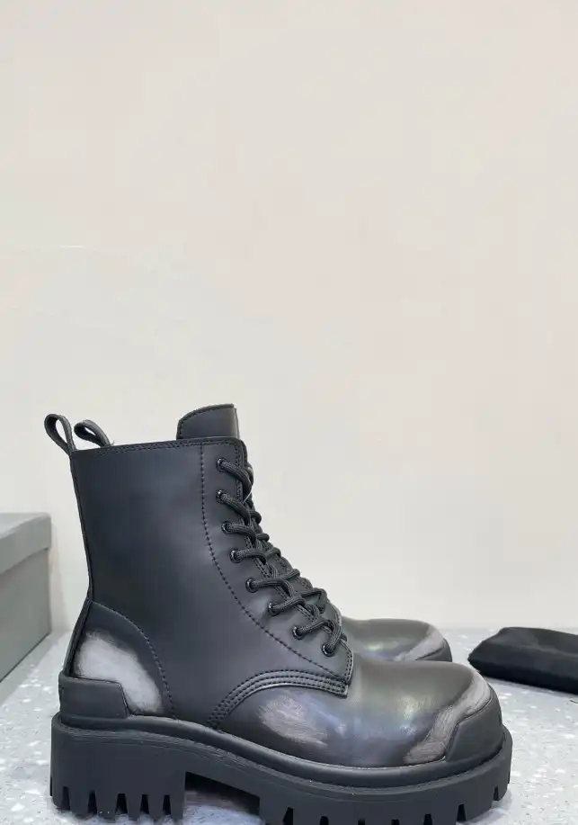 hype Balenciaga Boots