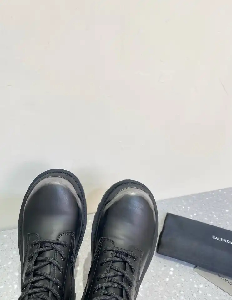 hype Balenciaga Boots