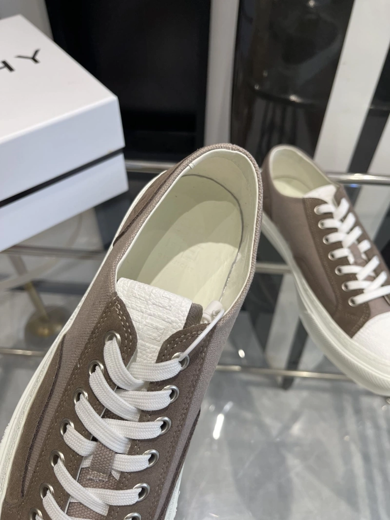 Givenchy Sneakers