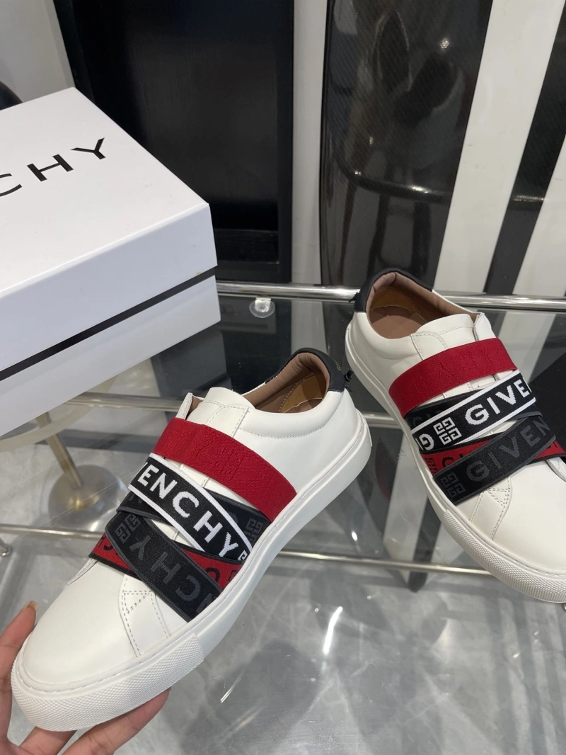 Givenchy Sneakers