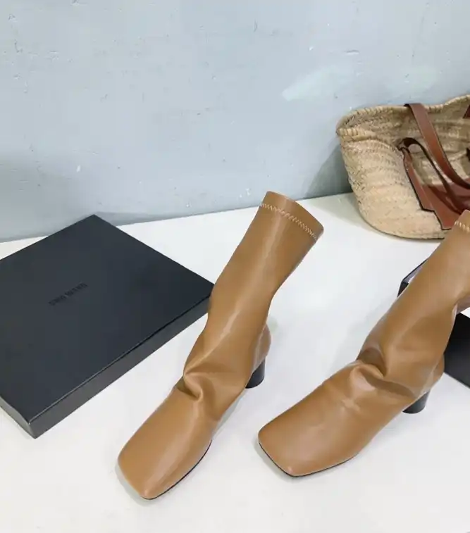 hype Alexander Wang Boots