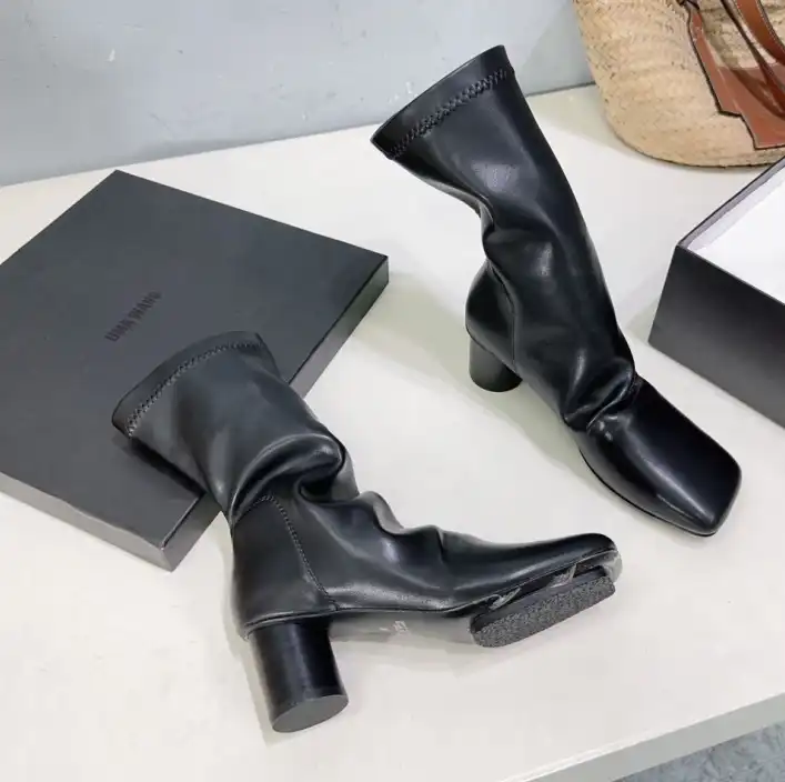 hype Alexander Wang Boots