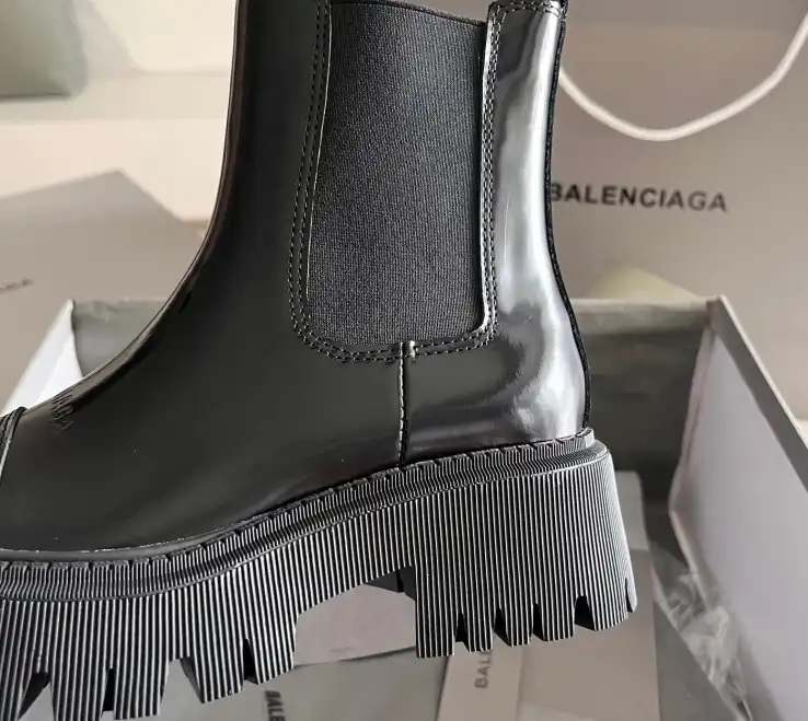 hype Balenciaga Boots