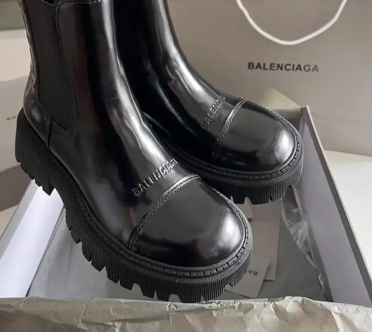 hype Balenciaga Boots