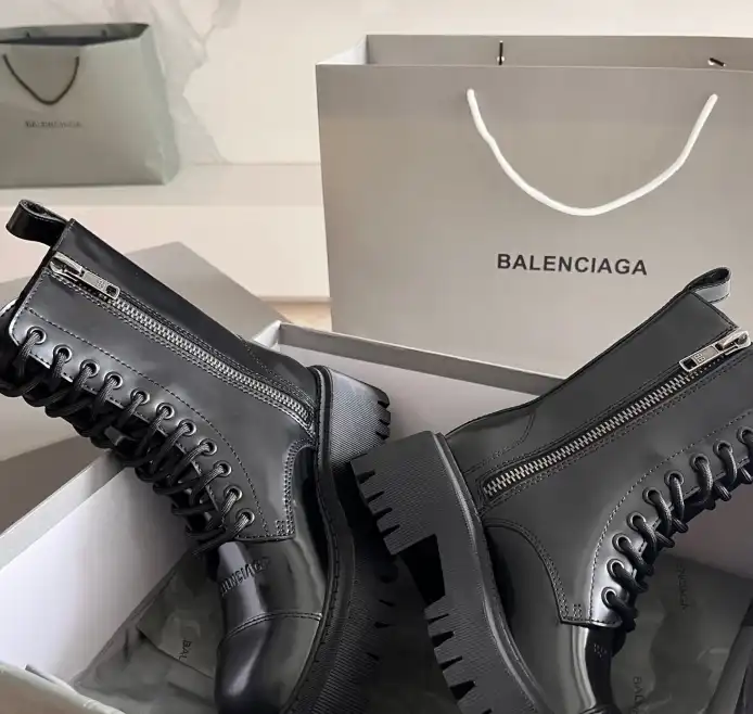 hype Balenciaga Boots