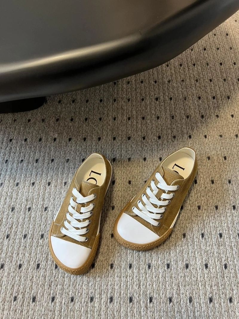 Loewe Sneakers