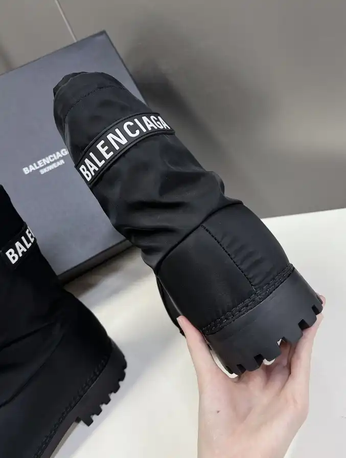 hype Balenciaga Boots