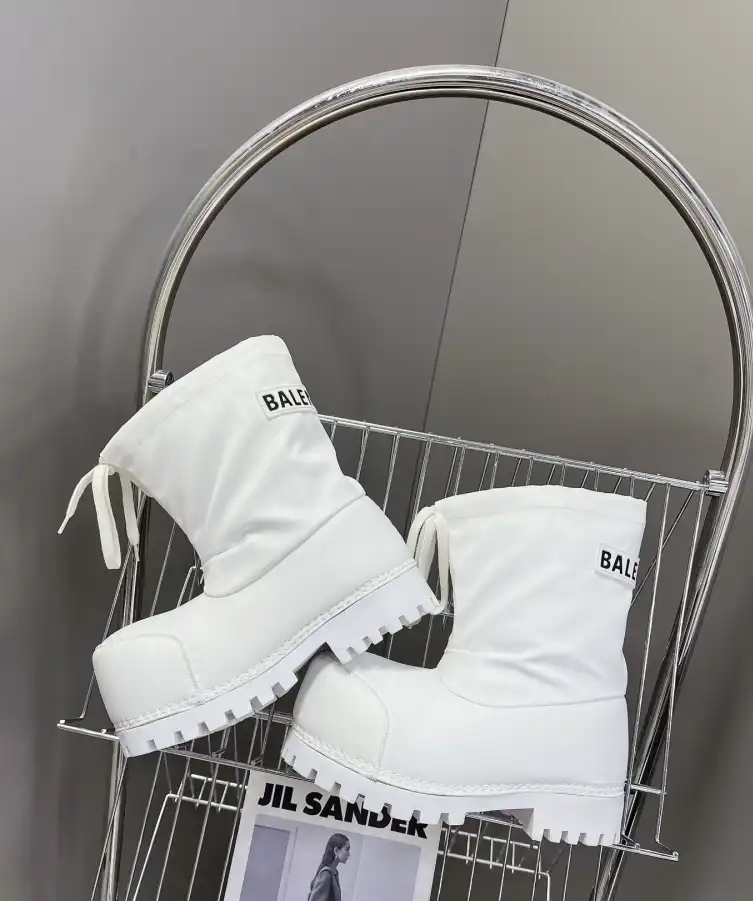 hype Balenciaga Boots