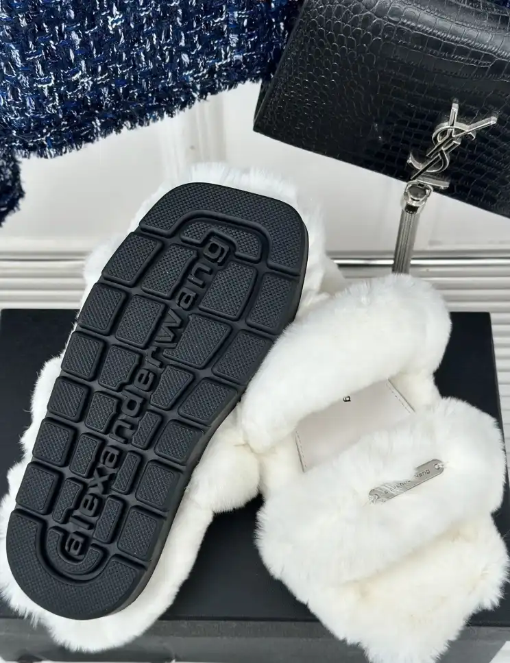 hype Alexander Wang Slippers