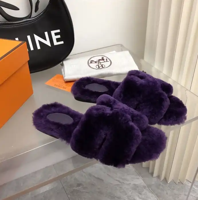 Hermes Slippers