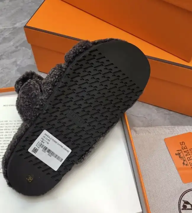 Hermes Slippers