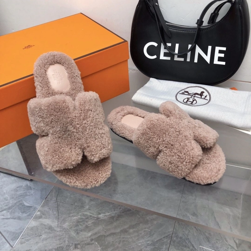 LV Slippers