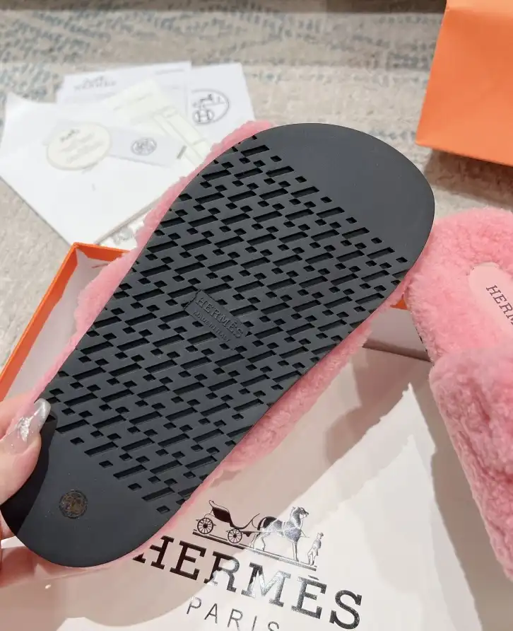 Hermes Slippers