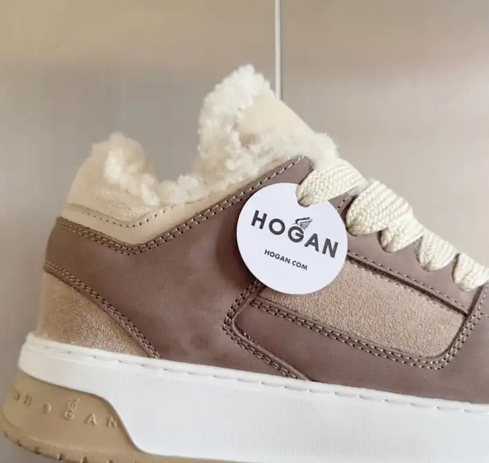 Hogan Sneakers