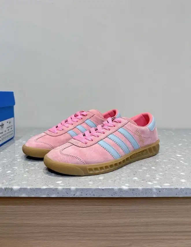 hype Adidas Sneakers