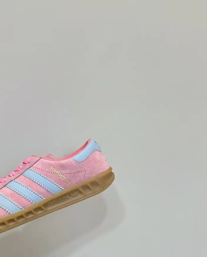 hype Adidas Sneakers