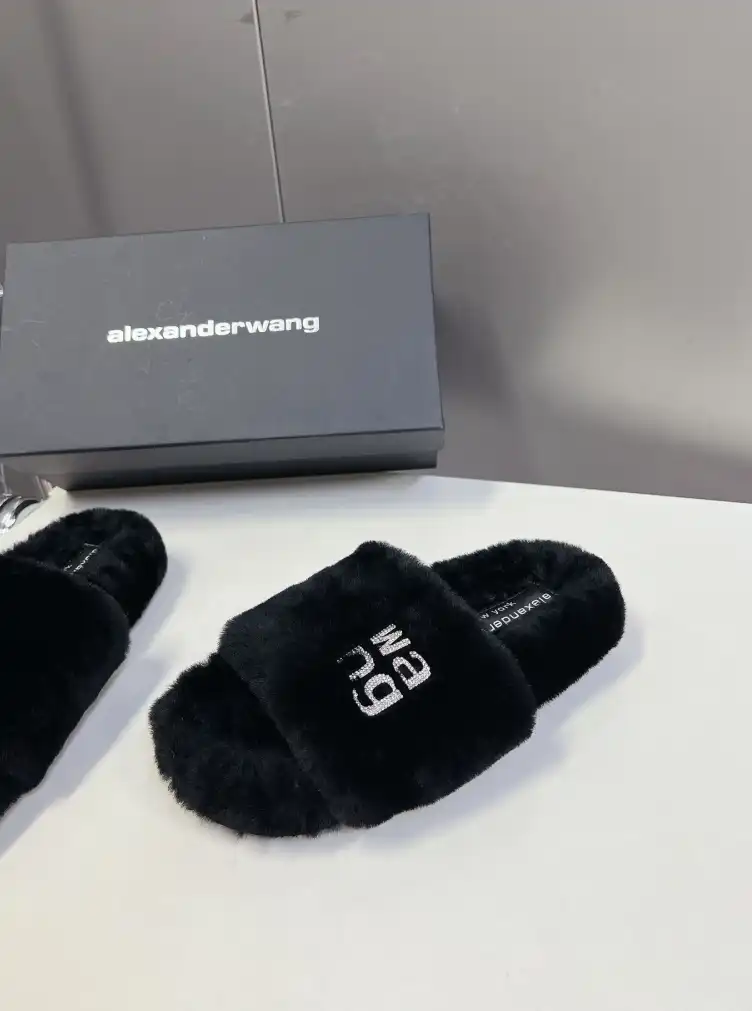 hype Alexander Wang Slippers