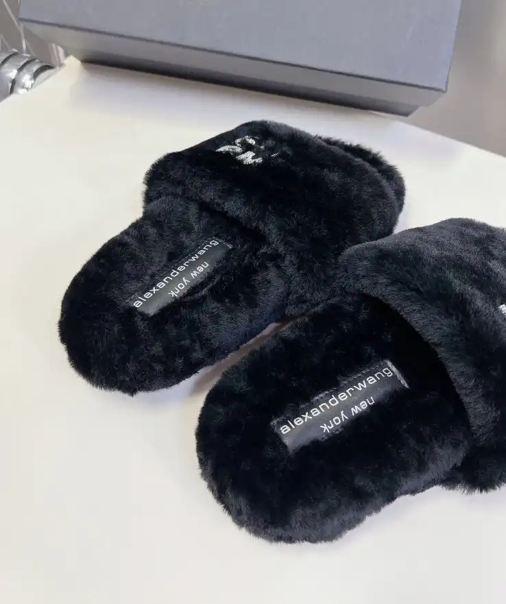 hype Alexander Wang Slippers