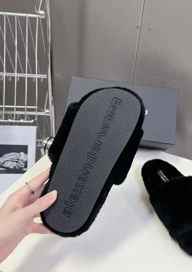 hype Alexander Wang Slippers