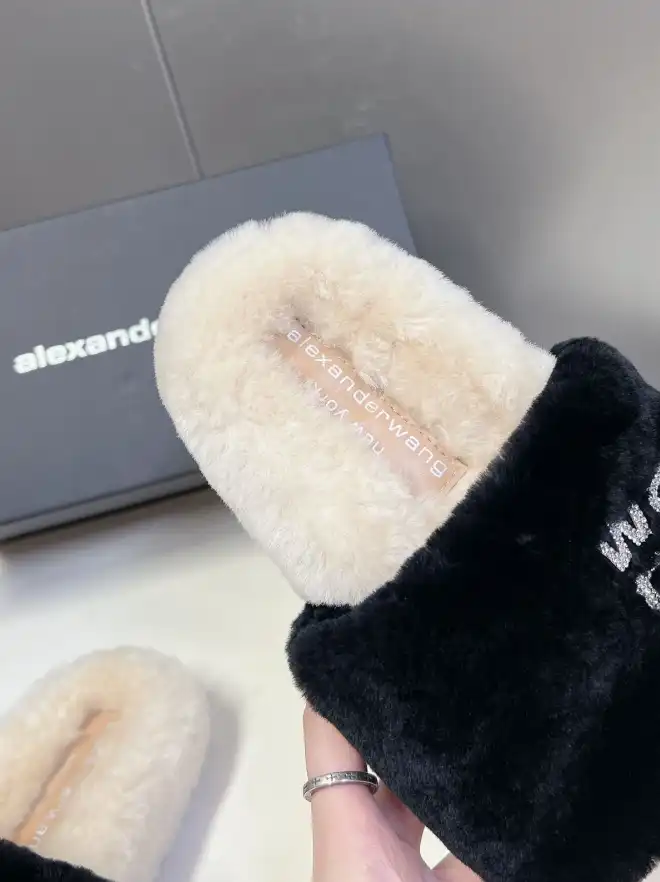 hype Alexander Wang Slippers