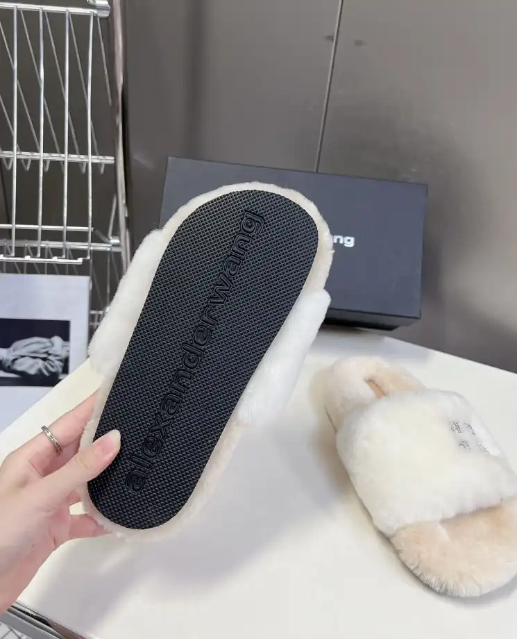 hype Alexander Wang Slippers