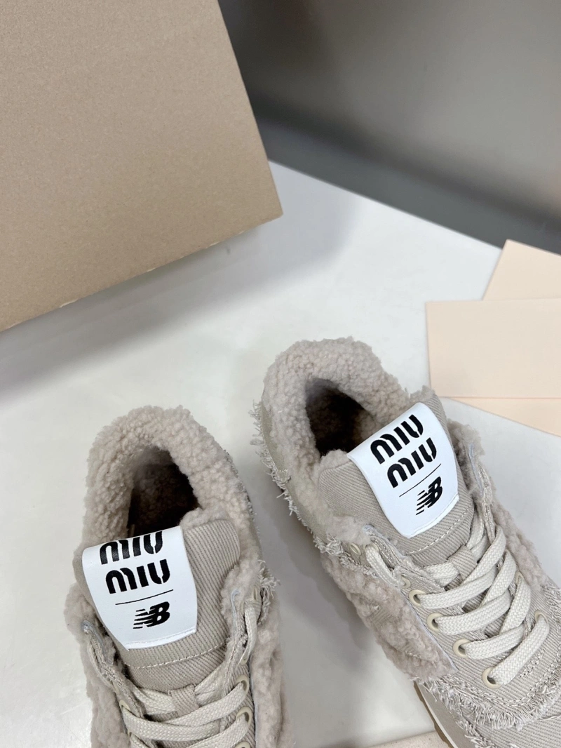 Miu Miu Casual Shoes