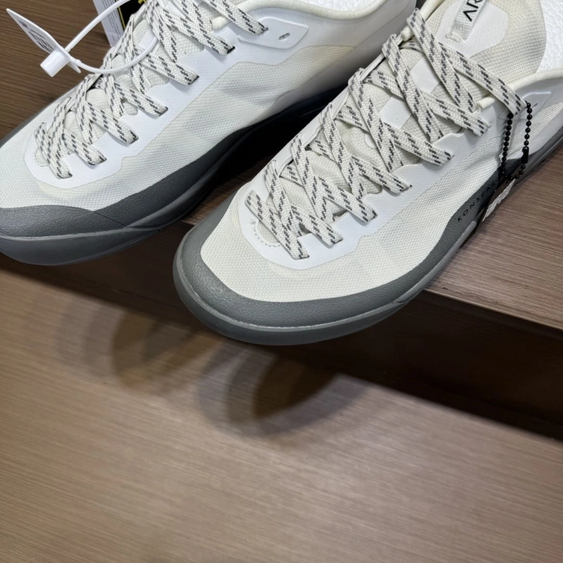 Roger Vivier Casual Shoes