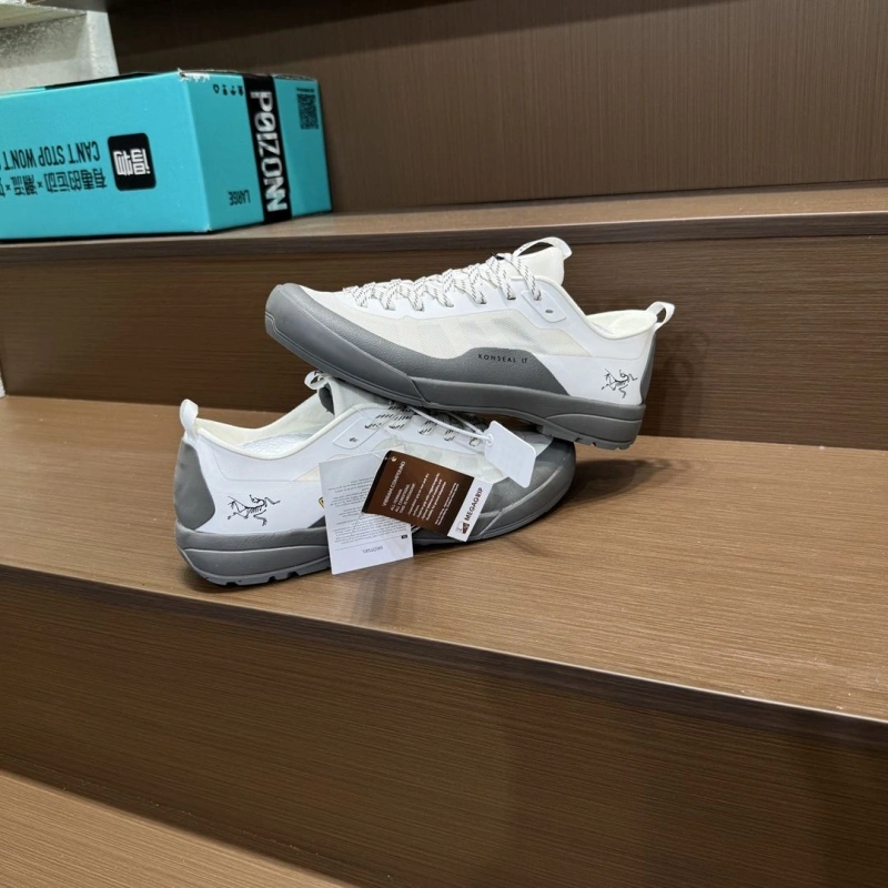 Roger Vivier Casual Shoes