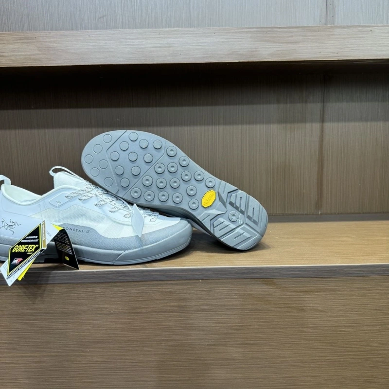 Roger Vivier Casual Shoes