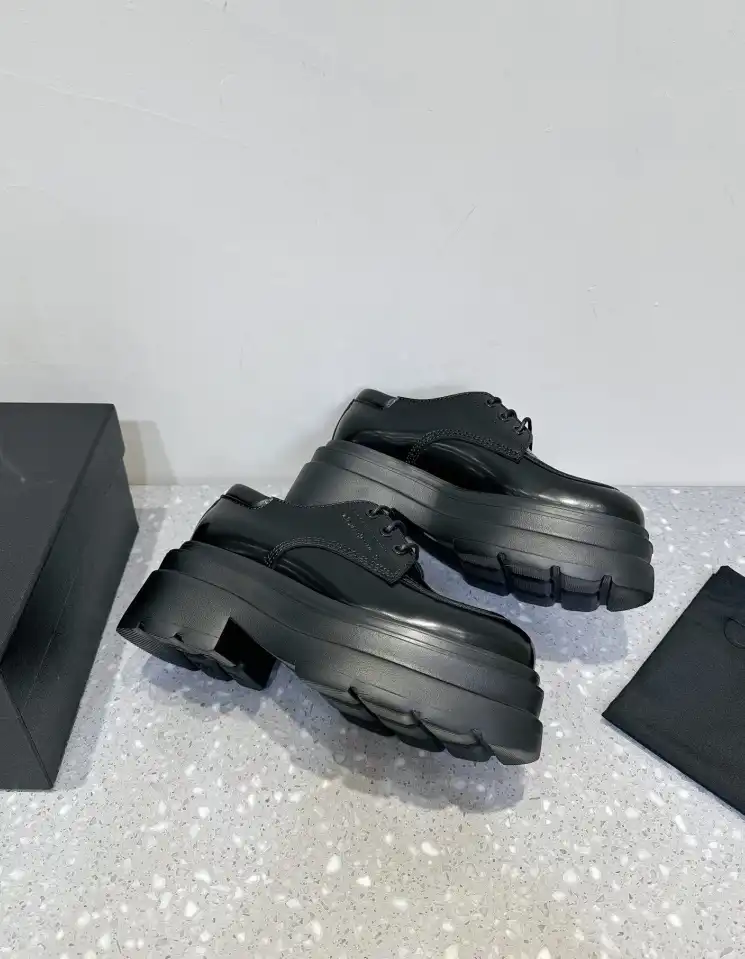 hype Alexander Wang Leather Shoes