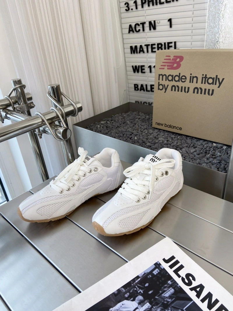 Miu Miu Casual Shoes