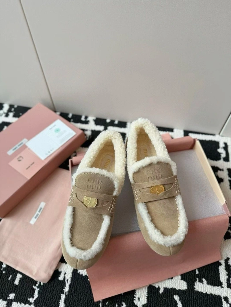 Miu Miu Casual Shoes
