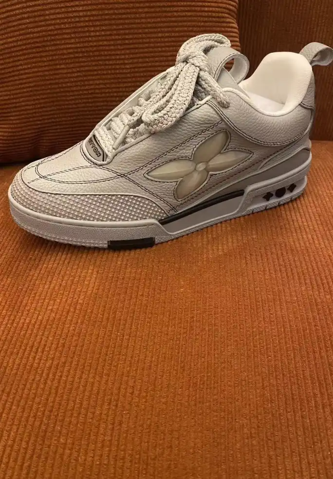 hype Louis Vuitton Sneakers