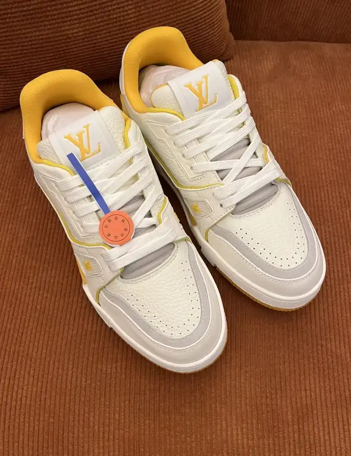 hype Louis Vuitton Sneakers