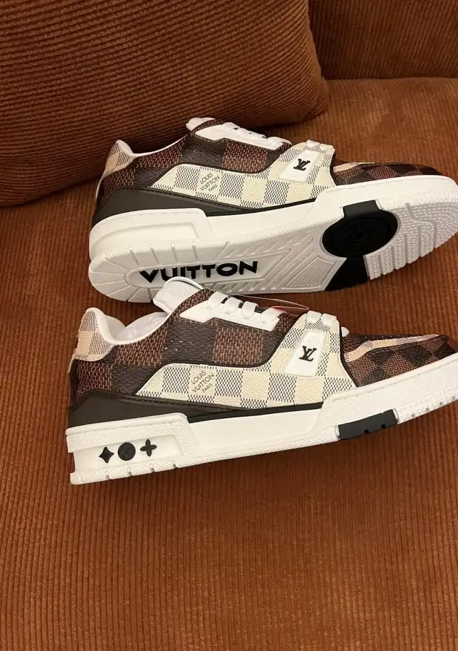 hype Louis Vuitton Sneakers