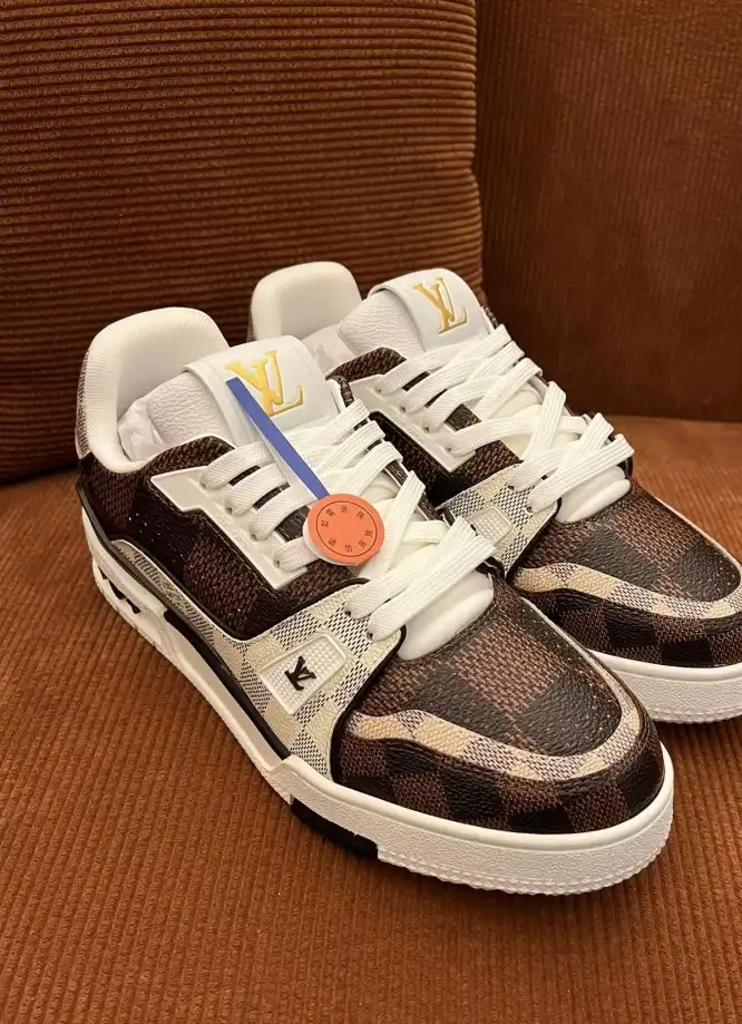 hype Louis Vuitton Sneakers