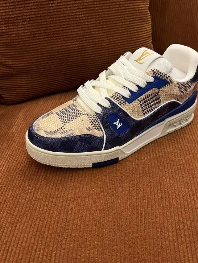 hype Louis Vuitton Sneakers