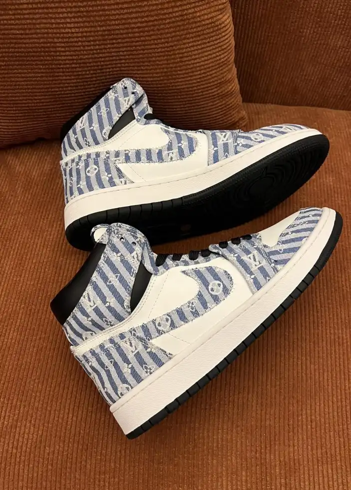 hype Louis Vuitton Sneakers