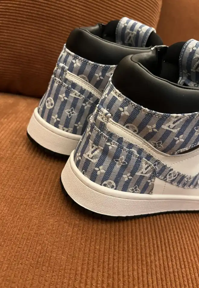 hype Louis Vuitton Sneakers