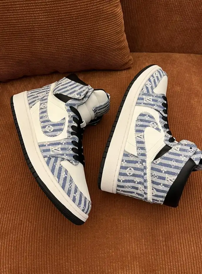 hype Louis Vuitton Sneakers