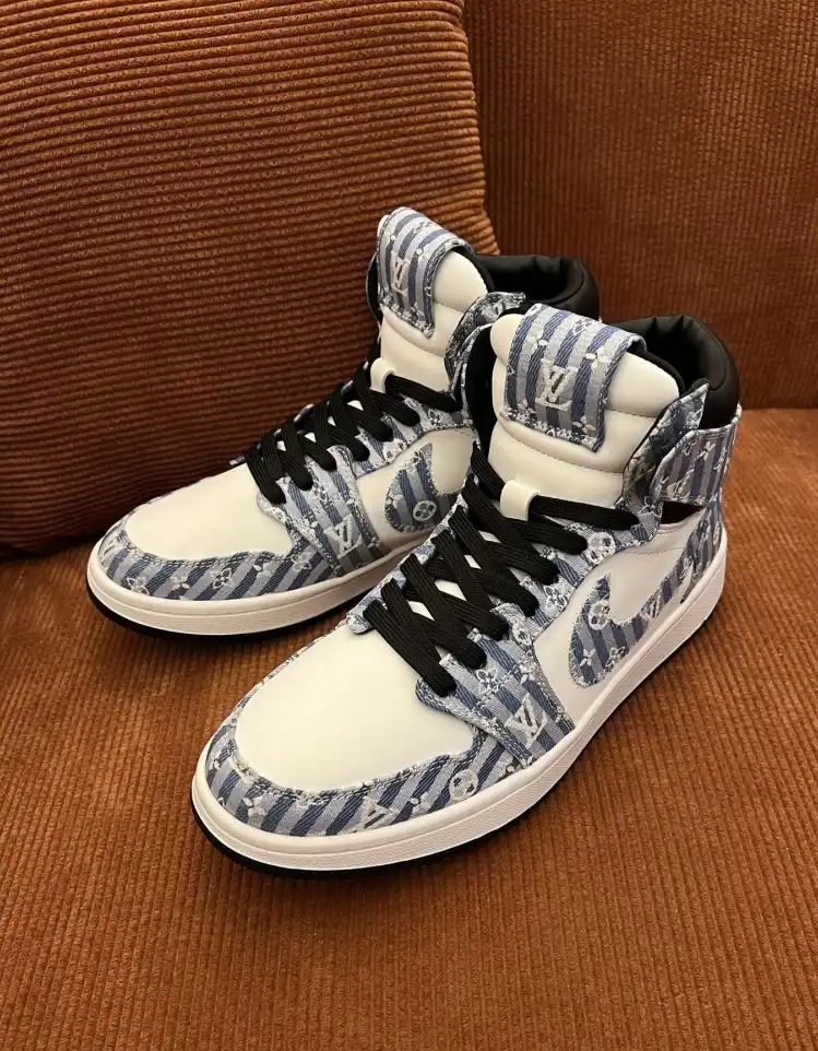 hype Louis Vuitton Sneakers