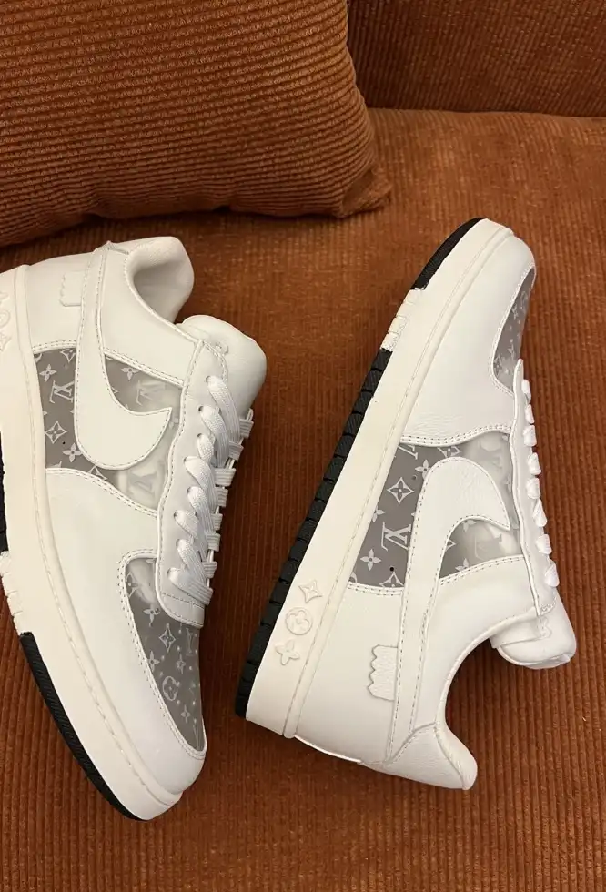 hype Louis Vuitton Sneakers