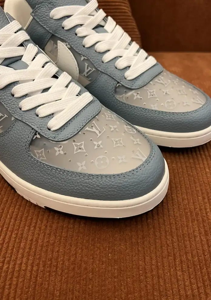 hype Louis Vuitton Sneakers