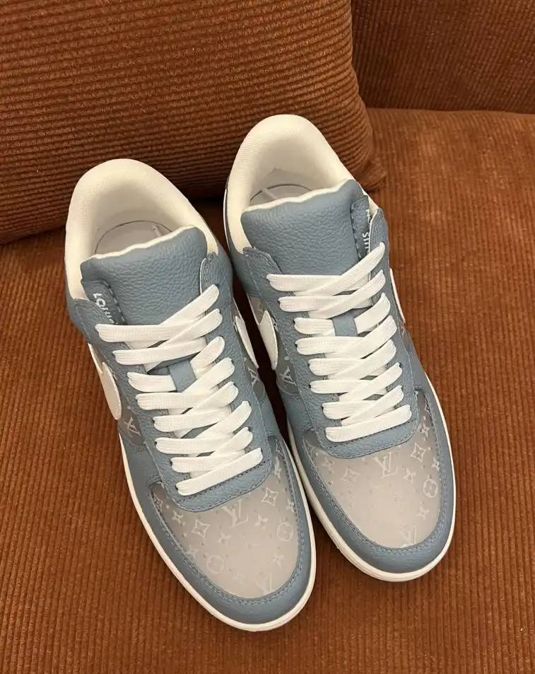 hype Louis Vuitton Sneakers