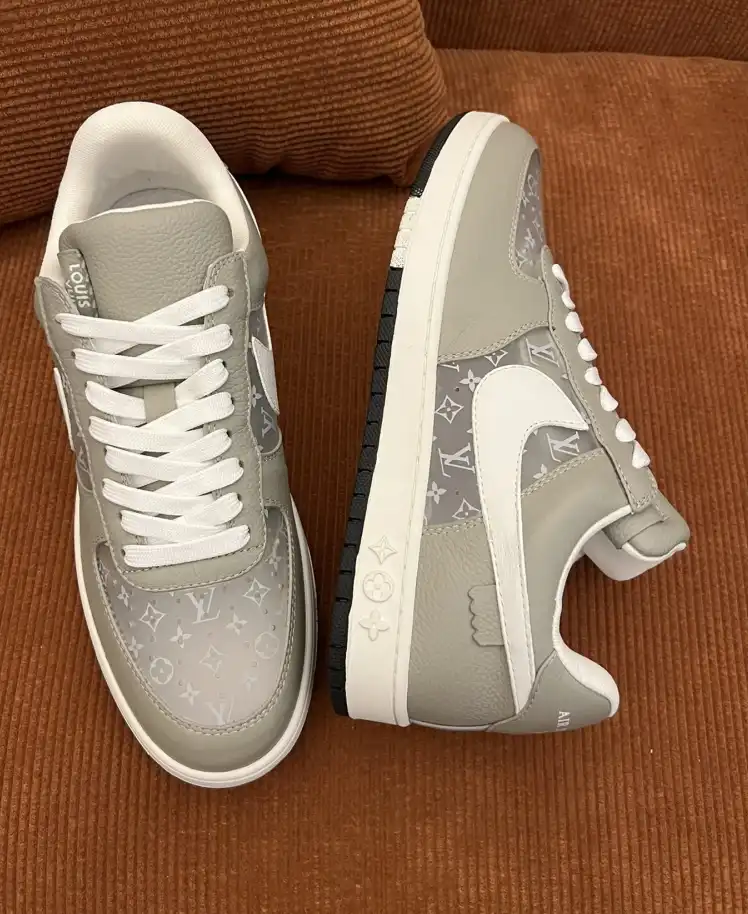 hype Louis Vuitton Sneakers