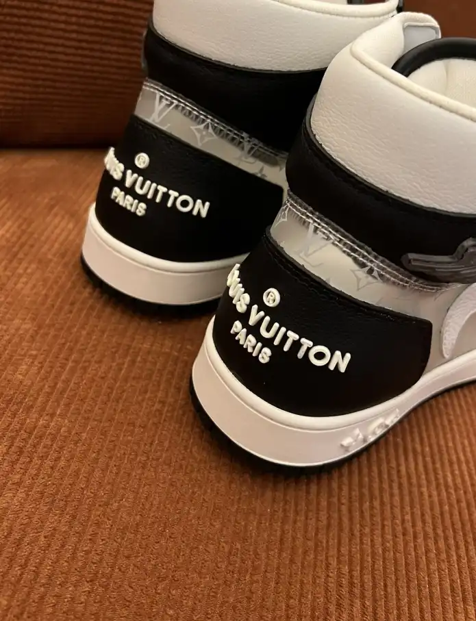 hype Louis Vuitton Sneakers