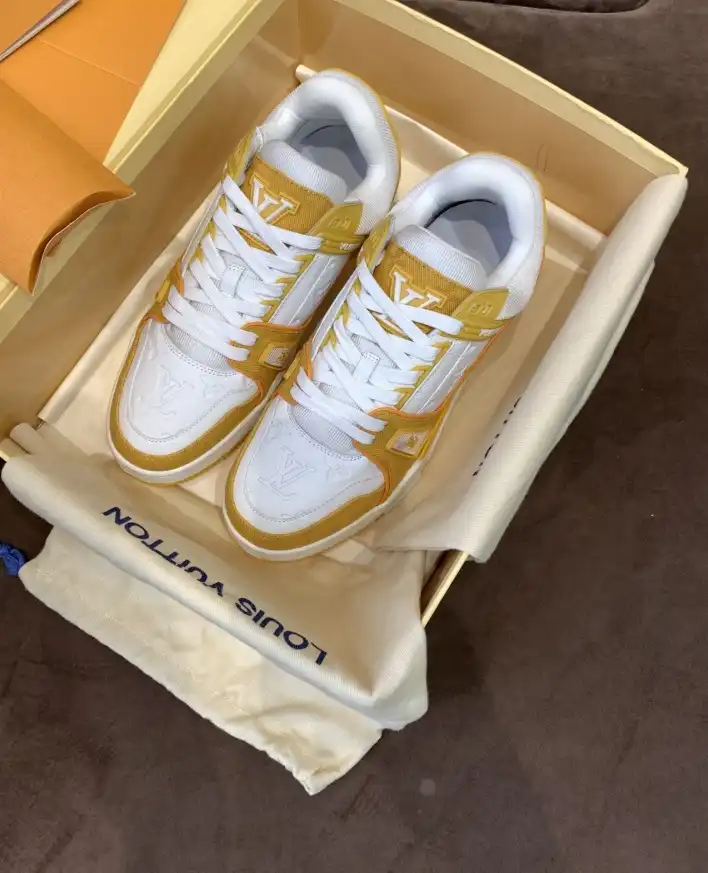 hype Louis Vuitton Sneakers