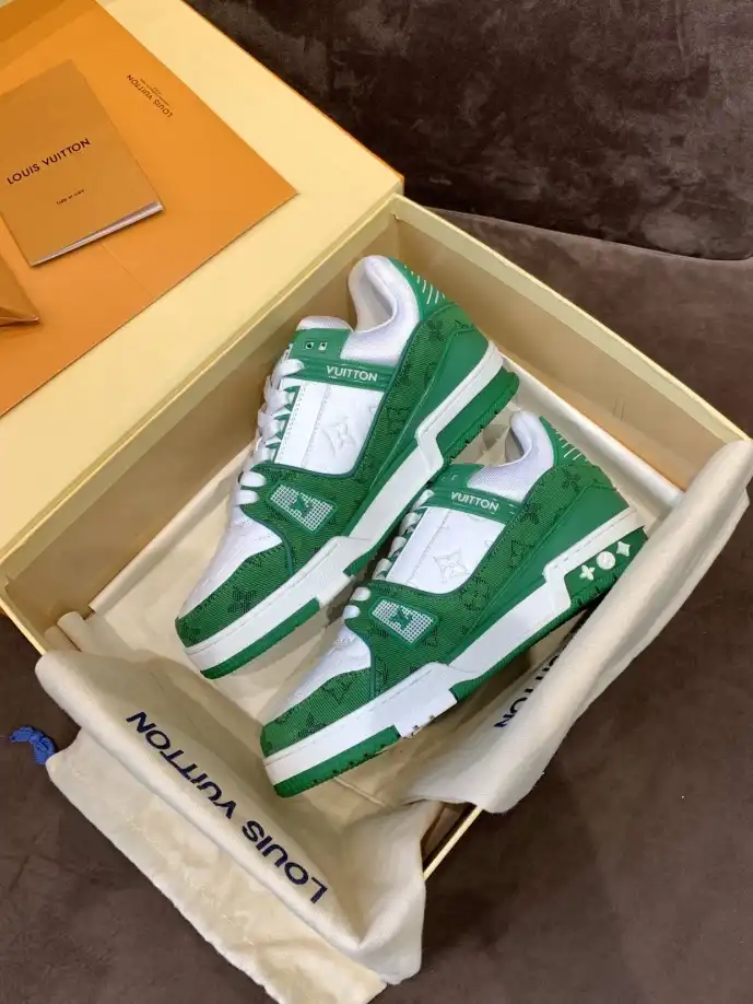 hype Louis Vuitton Sneakers